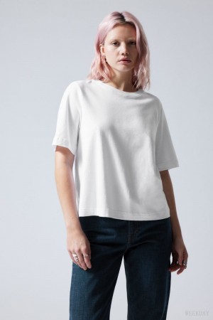 Weekday Perfect Boxy T-shirt Fehér | EUJJ9303