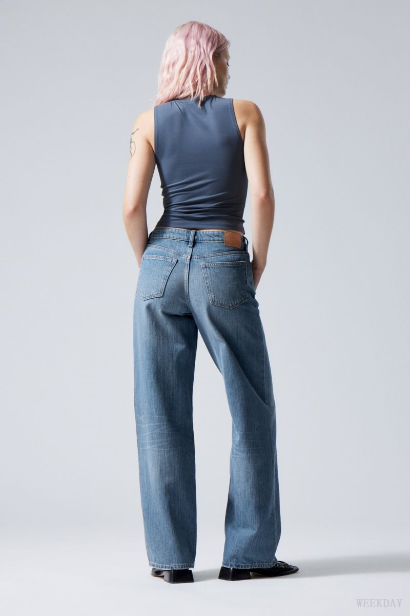 Weekday Ample Low Loose Jeans Kék | OAWN2617