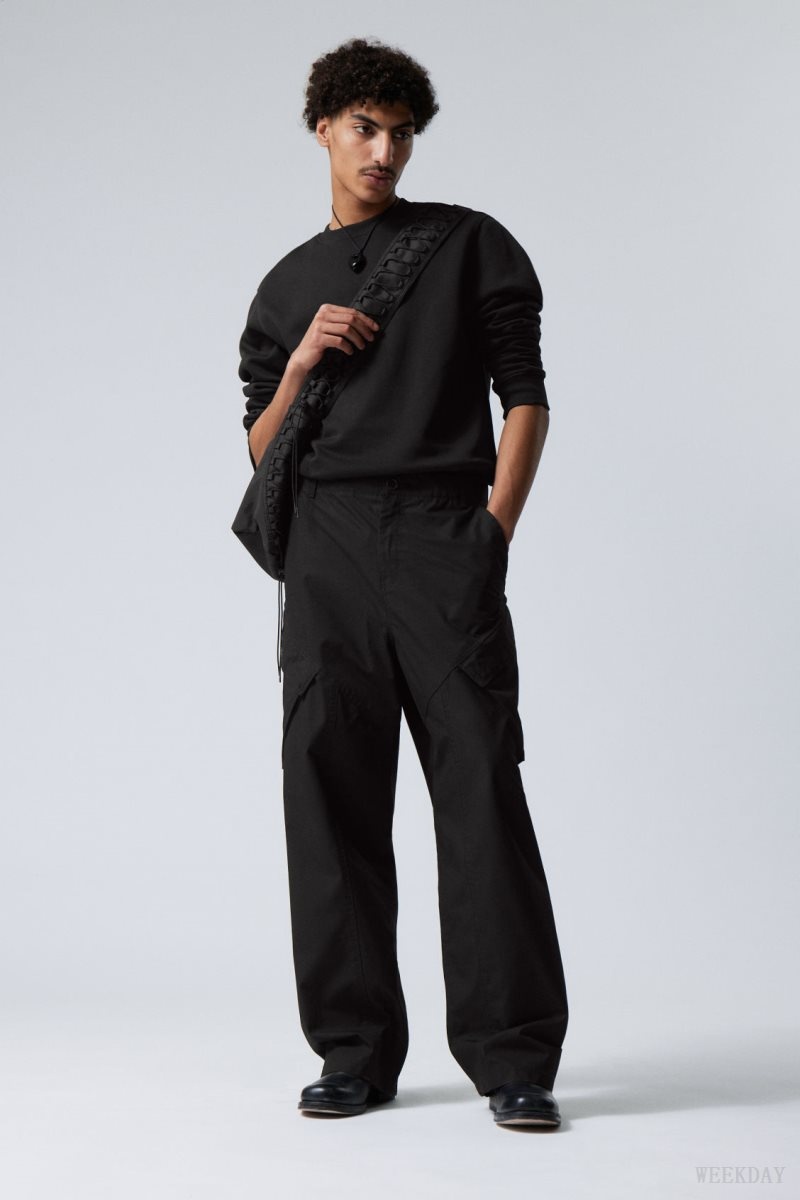 Weekday Astro Loose Asymmetric Cargo Trousers Fekete | PTSL3383