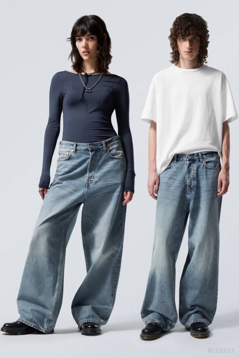 Weekday Astro Loose Baggy Jeans Kék | FHPR4297