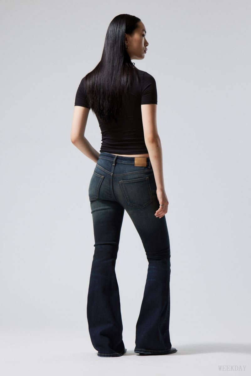 Weekday Flame Low Flared Jeans Kék | JPRM2570