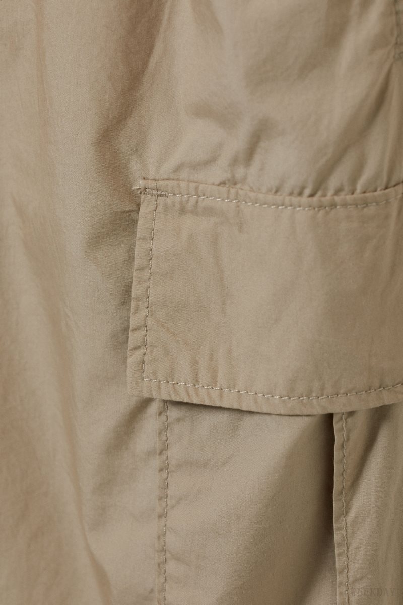 Weekday Parachute Loose Cargo Shorts Bézs | ISWE9256