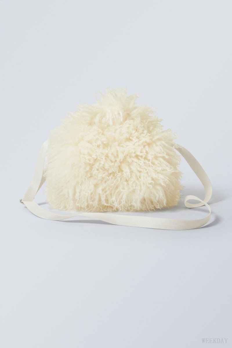 Weekday Small Faux Fur Bag Világos | KVNX7214